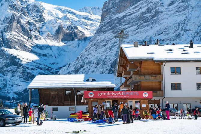 1-Day Beginner Snowboard Package in Grindelwald - What the equipment package saves you from doing