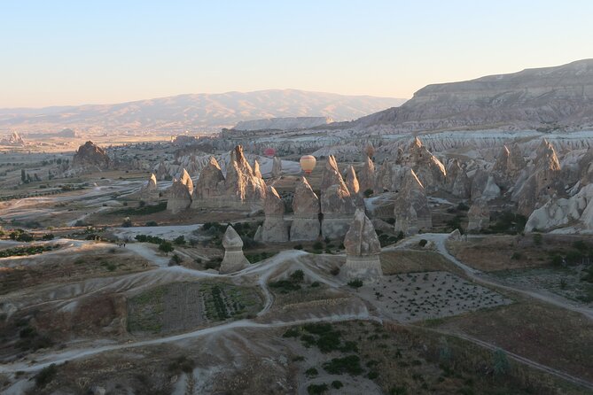 Cappadocia Erciyes Ski Tour And Red Tour 2 days - Ortahisar shows Cappadocia as a living town
