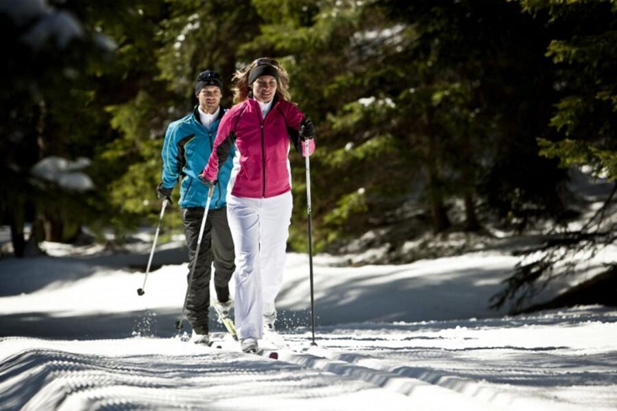 Cross Country Skiing Lessons for Beginners (Feldberg) - Getting fitted for cross-country equipment