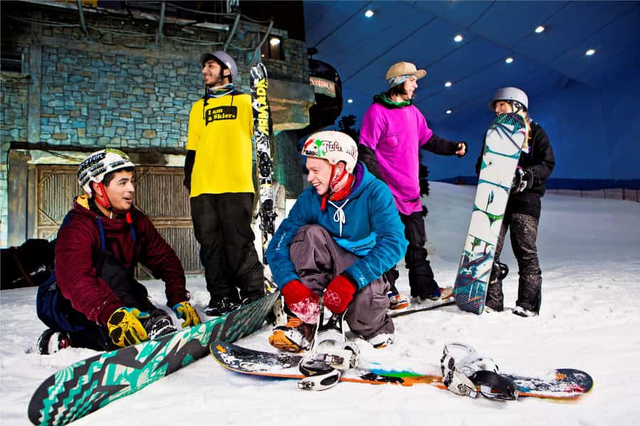 Dubai: 2-Hour or Full-Day Slope Session at Ski Dubai - Clothing, gloves, and staying warm