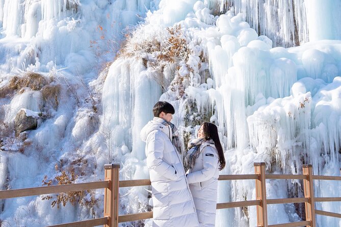 Elysian Gangchon Winter Ski + Eobi Ice Valley Day Tour fr Seoul - How the tour handles time and group size