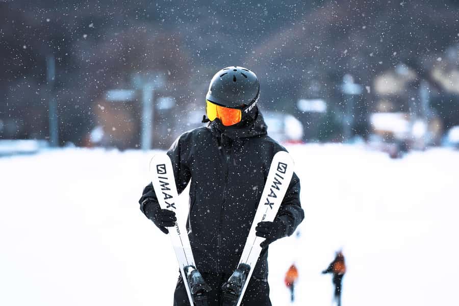 Elysian Ski Day Tour (Ski & Snow Board Full Package) - Starting from Hongdae, Myeongdong, or Dongdaemun