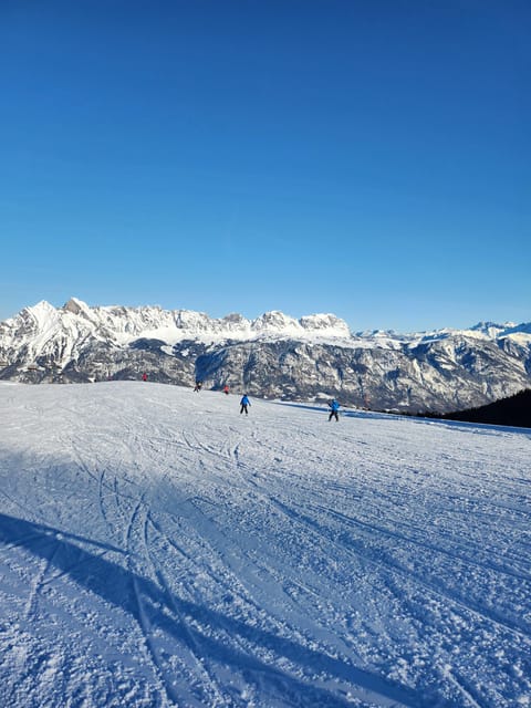 Flumserberg ski course - Dressing for a cold, active morning