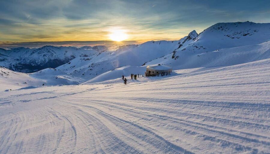 From Cannes or Nice: A Day Ski Trip in the Alps - Auron or Isola 2000: choosing your snow day