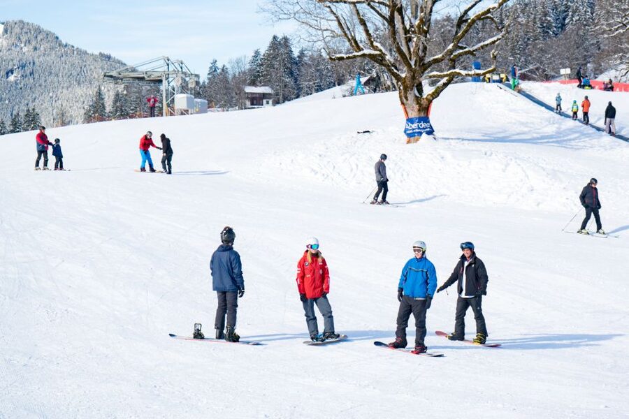 From Interlaken: Grindelwald Beginners Snowboarding Lesson - A Patient Instructor Makes the Difference