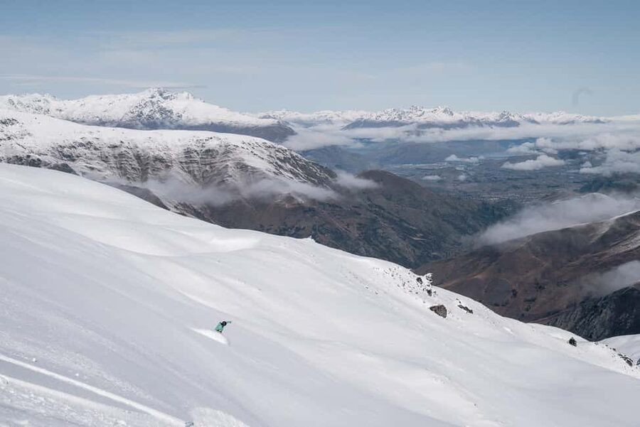 From Queenstown: Cardrona Ski/Snowboard Rentals & Transfer - A practical plan for your ski day