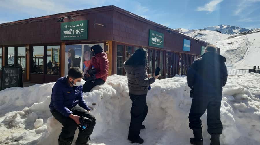 From Santiago: Farellones Park Resort Entry & Ski Classes - Tubing, ziplining, and the activity queues