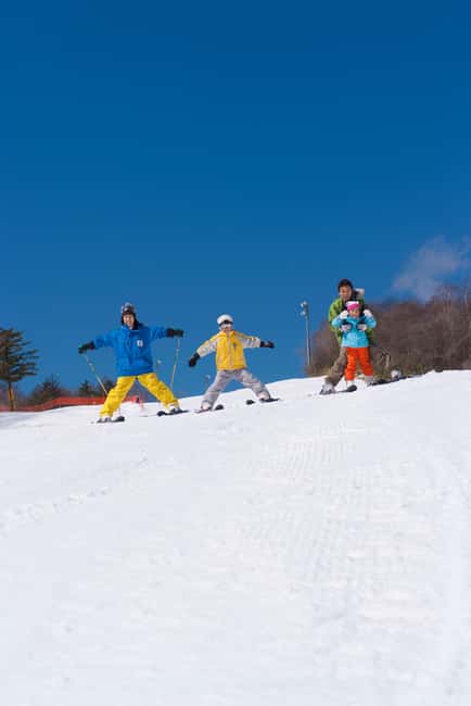 From Tokyo: Fujiyama Snow Resort Yeti Winter Ski Day Tour - Five hours at the base of Mt. Fuji