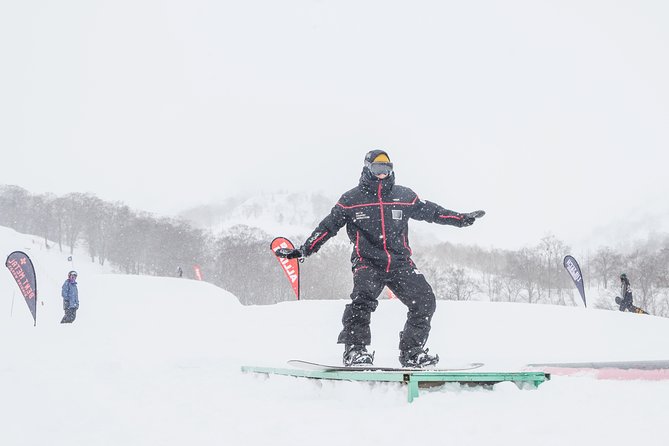 Full Day Snowboard Lesson (6 hours) - Six hours at Iwappara, with the lesson built around you