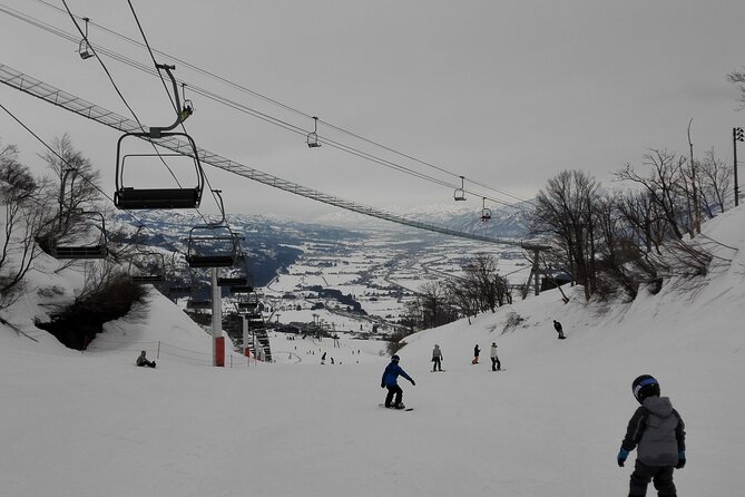 Full Day Snowboard Lesson (6 hours) - A practical morning start at 9:00 am