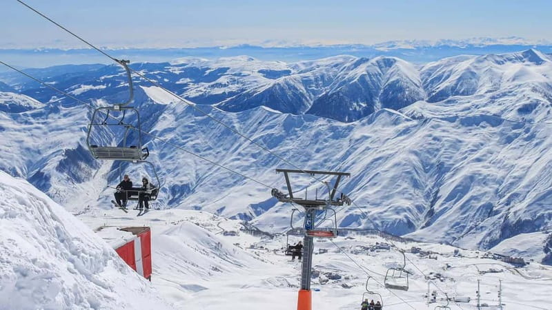 Gudauri: Individual and Group Ski Lesson - The 15-minute lift ride starts the lesson