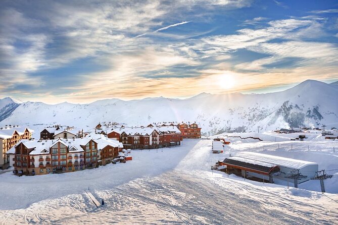 Gudauri Ski Resort Private Day Tour from Tbilisi Snow Adventure - What the private guide adds