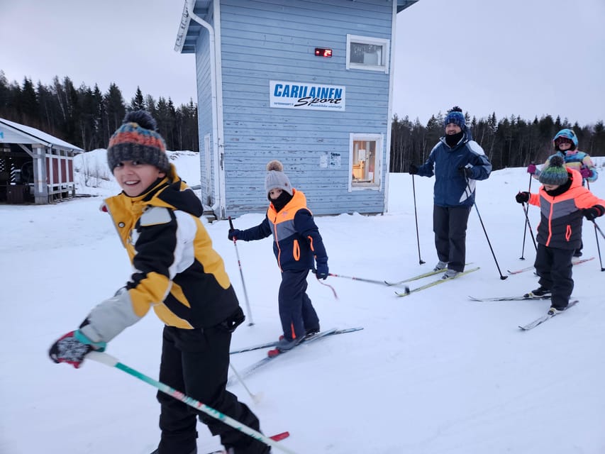 Kemi: Finnish Sight-Skiing Experience in Lapland - Learning the basics on the Sauvosaari tracks