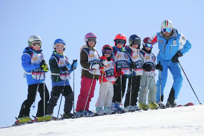 Lessons in Mini-Group - 2 hours a day - Skiing - Meeting at Via Saroch 810 in Livigno