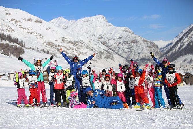 Lessons in Mini-Group - 3 hours a day - skiing - Livigno meeting point and daily practicalities