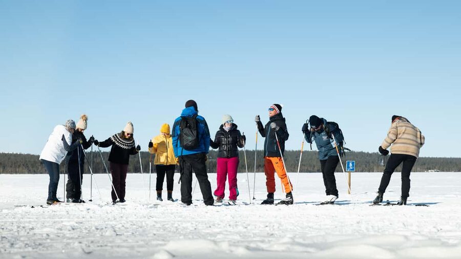 Levi: Cross-Country Skiing Tour for Beginners - Following the tracks beside Lake Immeljärvi