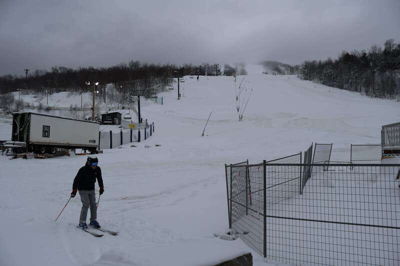 Montreal: Guided Skiing in Quebec Forests - A lesson built around your pace
