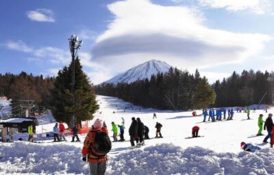 Mt. Fuji Skiing Experience- YETI Ski Resort & Onsen Day Trip