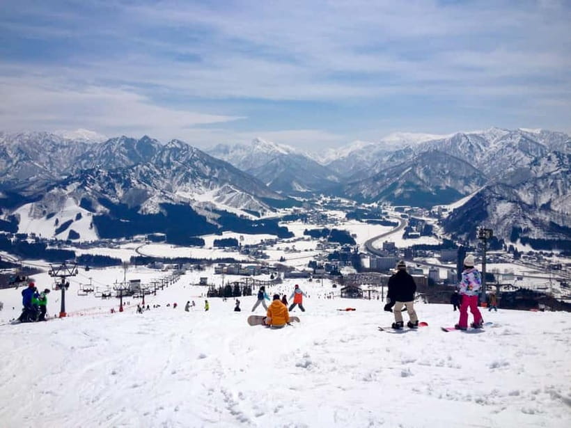 Nagano: 1-Day Ski Tour Package from Nagano Station - The 80-minute ride into the mountains