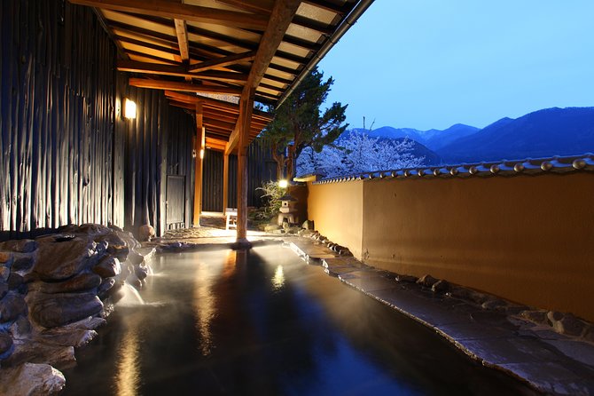 Nagano Ski Buffet - Yudanaka gives the trip its Japanese character