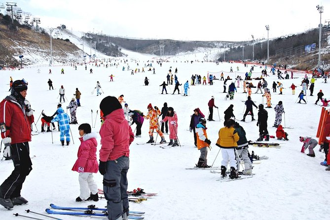 [OFFICIAL] Eden Valley Resort Winter Ski Day Tour from Busan - Staff support and the human side of the day