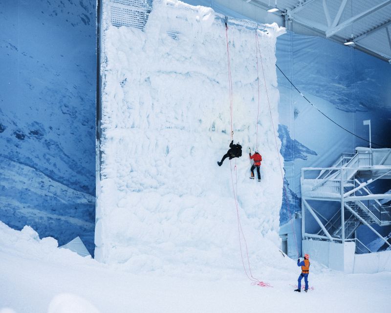 Oslo: Day Pass for Downhill Skiing at SNØ Ski Dome - Who should book this indoor ski day