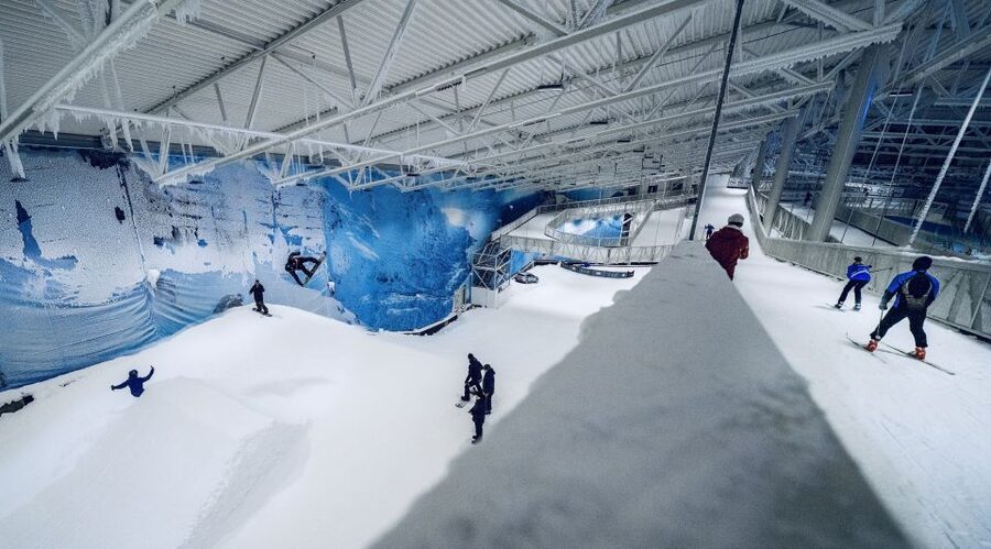 Oslo: Day Pass for Downhill Skiing at SNØ Ski Dome - What a day at SNØ actually feels like
