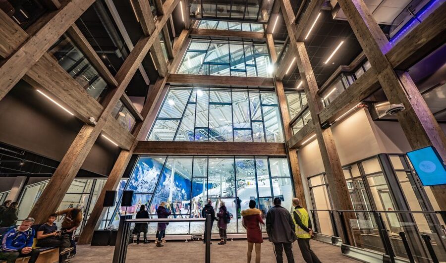 Oslo: Day Pass for Downhill Skiing at SNØ Ski Dome - How the $52 price compares with the experience