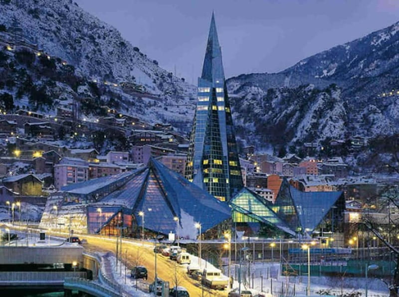Private Andorra or Pyrinees Ski / Snowboard Tour Day trip - Getting set up with ski equipment