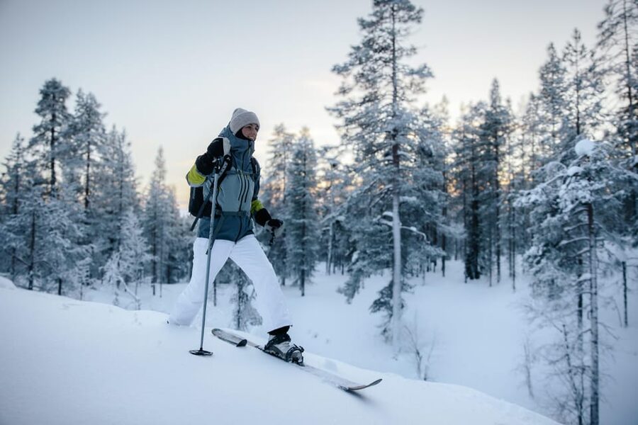 Pyhätunturi: Try Wilderness Skiing in Finnish Lapland - Learning the skis before entering the trees