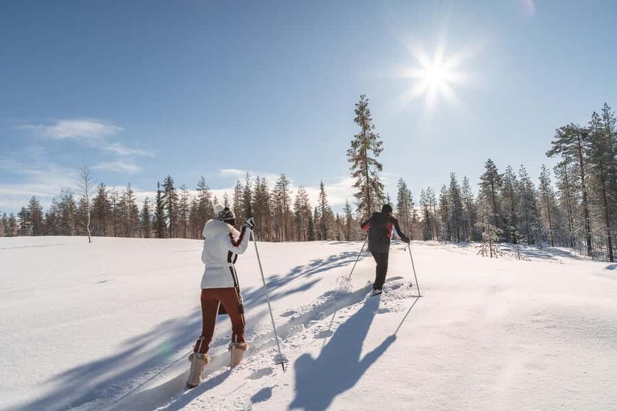 Rovaniemi: Backcountry Skiing Adventure - Learning to ski on Finnish backcountry equipment