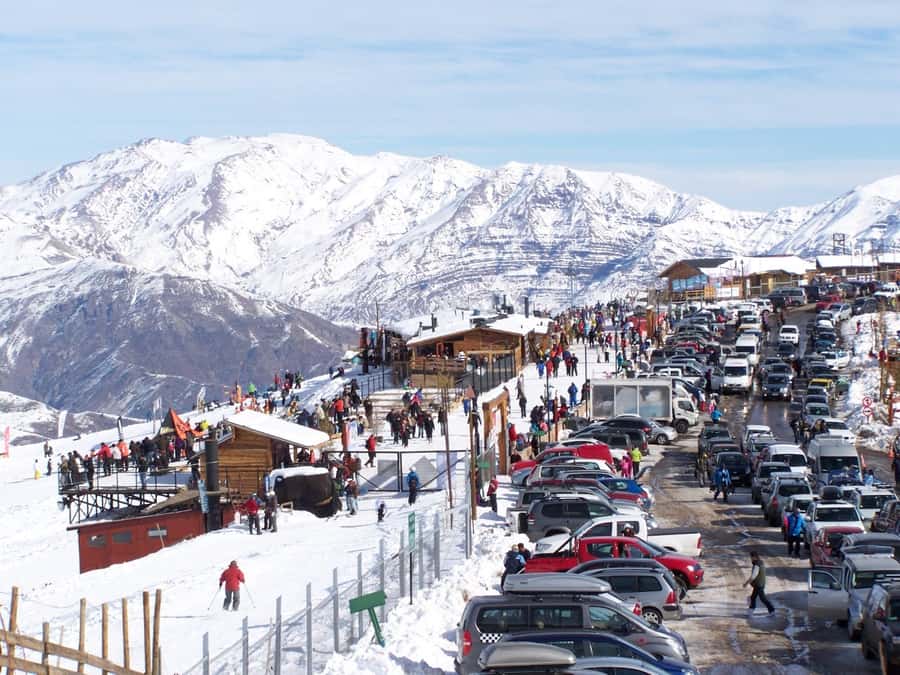 Santiago: Valle Nevado and Farellones Ski-Center Day Trip - Snow season, summer scenery, and closed facilities