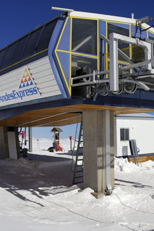 Santiago: Valle Nevado and Farellones Ski-Center Day Trip - Lunch, extra costs, and the real value of $51