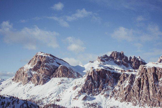 Sellaronda ski & Snowboard Tour - Lunch with local mountain flavors