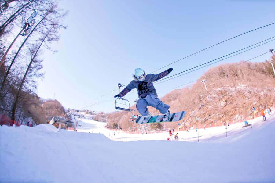 Seoul: Elysian Ski Resort One Day Tour - What the gentle slopes mean in practice