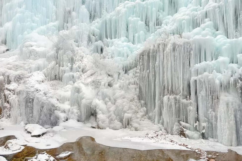 Seoul: Full-Day Winter Trip Ski Resort, Ice Valley, Namiseom - Eobi Ice Valley in a short winter visit