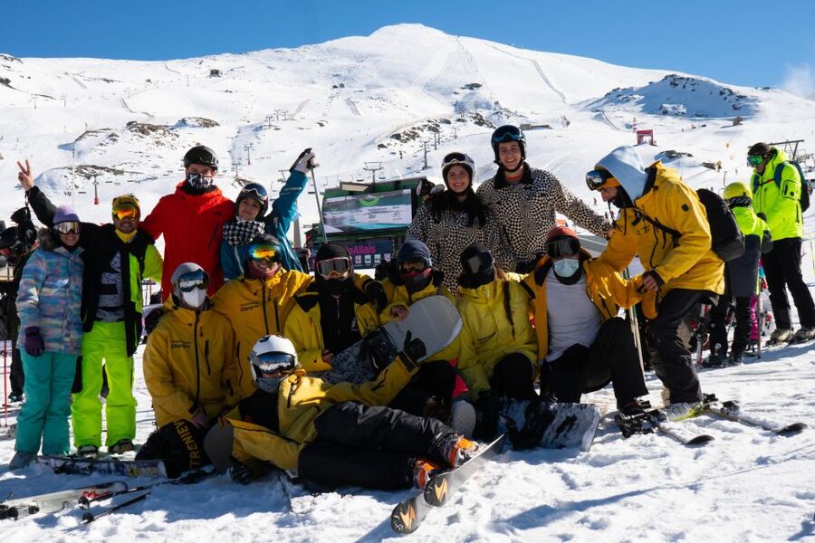 Sierra Nevada: Ski or Snowboard Equipment Rental - What you need to bring from home