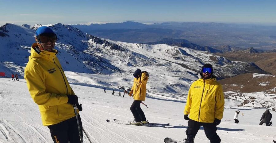 Sierra Nevada: Ski or Snowboard Equipment Rental - What the $24 rental price really covers