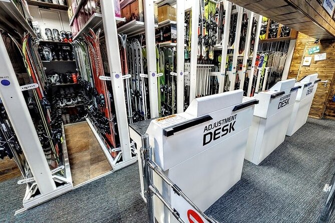 Ski and Snowboard equipment rental in Bansko - Choosing your gear in Bansko
