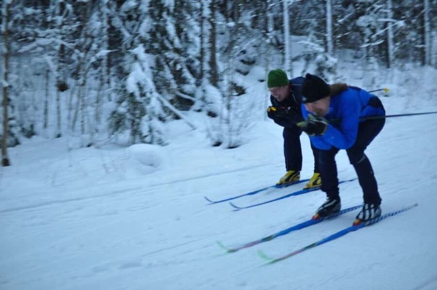 Tampere: Classic Ski Technique Lesson in Kauppi - Building the kick-and-glide rhythm