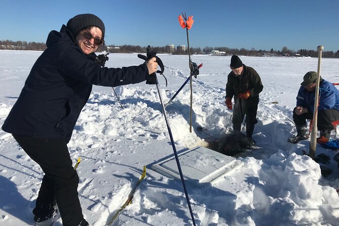 Traditional Sight-Skiing Experience in Kemi - Learning to ski before the scenery takes over