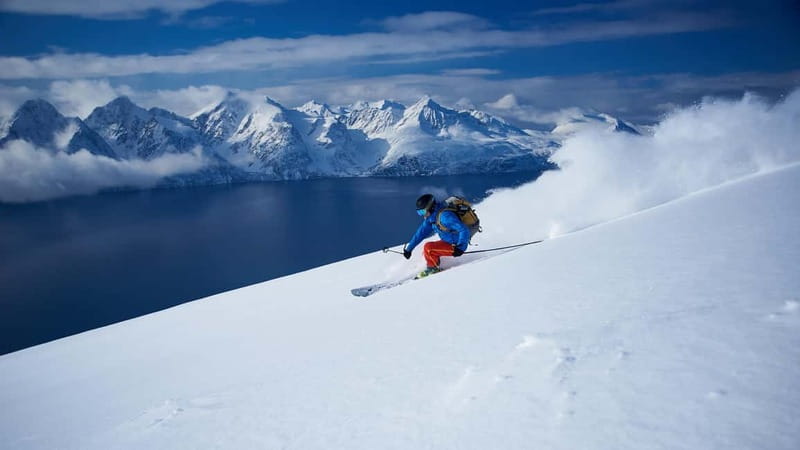 Tromsø: Ski touring (ski de randonnee) - Meeting your guide beside Aurora Fokus cinema