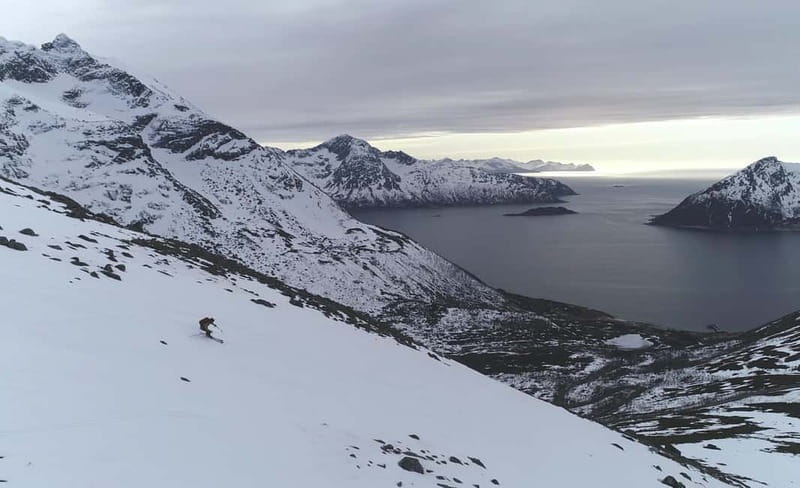 Tromsø: Ski touring (ski de randonnee) - The uphill track is steady, not a race