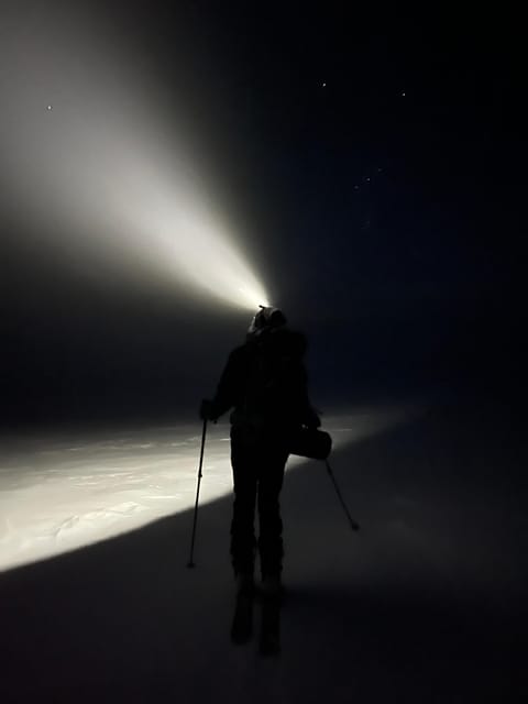 Tromsø: Ski touring (ski de randonnee) - The descent toward fjords and Tromsø