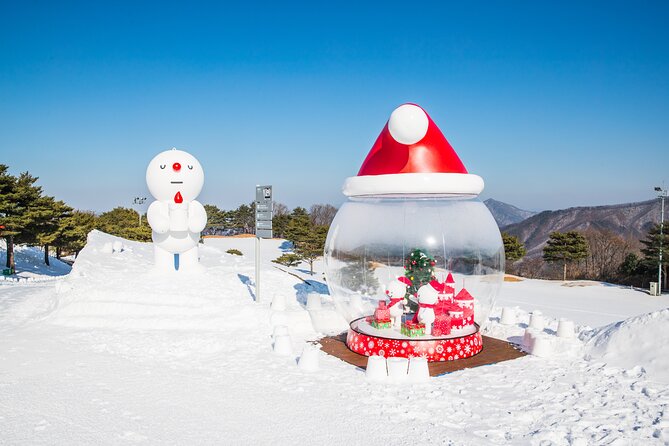 Vivaldi Park Winter Ski with Eobi Ice Valley Day Tour from Seoul - Eobi Ice Valley: a short stop built around photographs